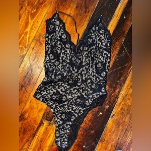 Lace body suit